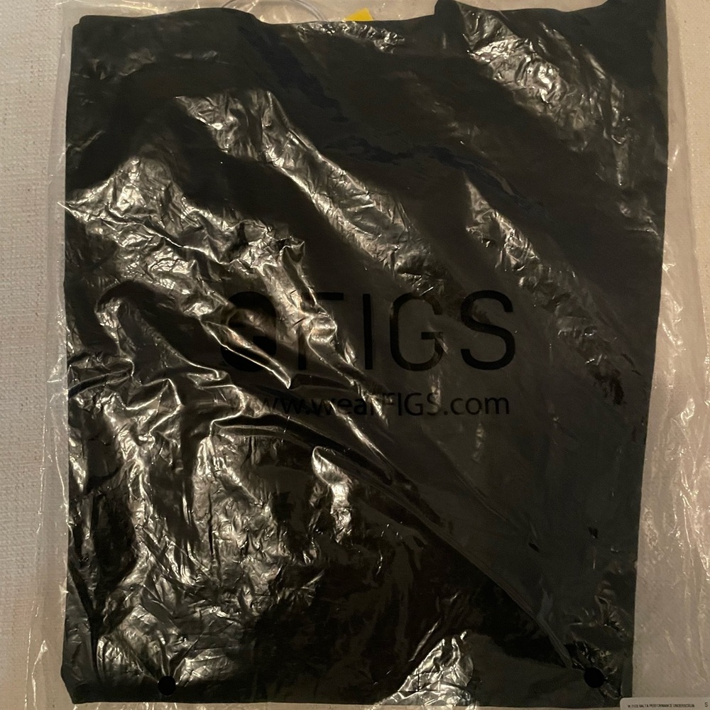 BNWT FIGS Salta Underscrub Long Sleeve